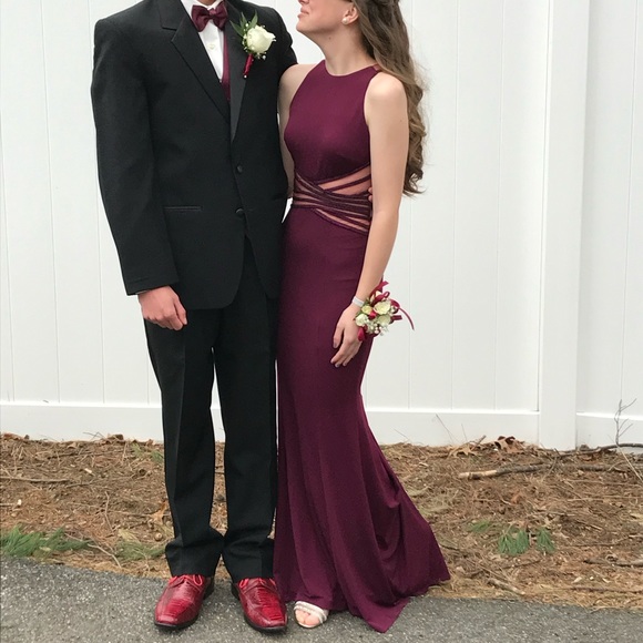 Terani Couture Dresses & Skirts - Stunning!! wine colored SZ 0 prom dress